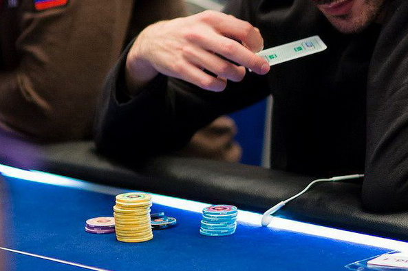 hhpoker德扑圈没有必要跟注的8个例子.png hhpoker德扑圈没有必要跟注的8个例子.png